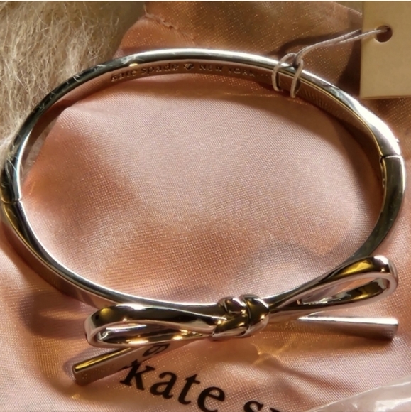 KATE SPADE Skinny Mini Bow Bangle Bracelet Silver, NWOT - Picture 4 of 5